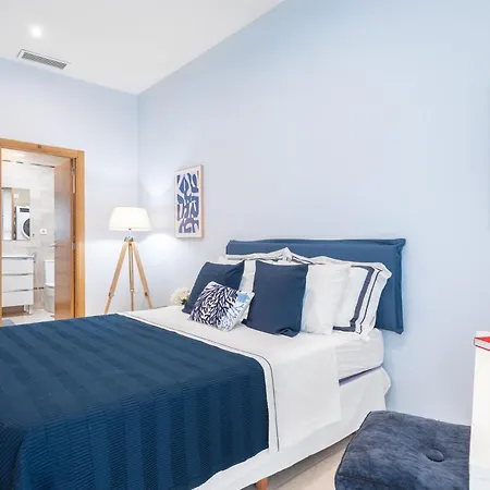 Seaside Modern Flat Valence